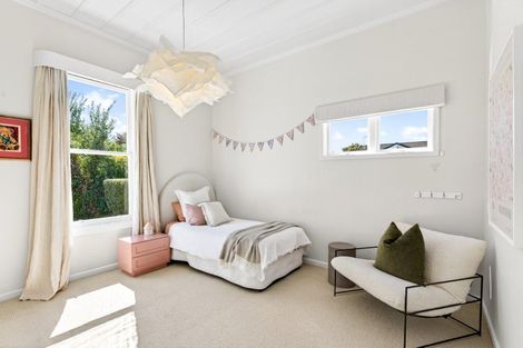 Photo of property in 129 Te Mata Road, Havelock North, 4130