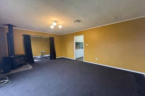 Photo of property in 27 Wairoa Place, Tokoroa, 3420