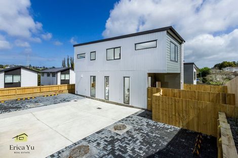 Photo of property in 55c Redwood Drive, Massey, Auckland, 0614