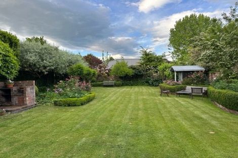 Photo of property in 182 Fendalton Road, Fendalton, Christchurch, 8052