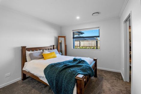 Photo of property in 6 Maleny Lane, Rolleston, 7615