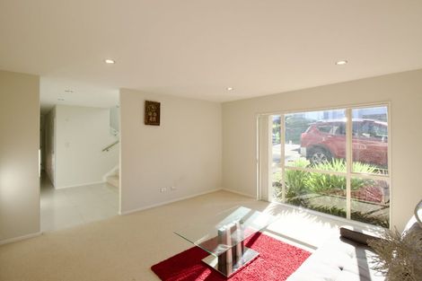 Photo of property in 16 Lucca Crescent, Flat Bush, Auckland, 2019