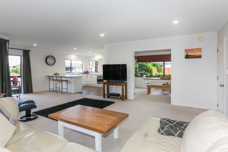 Photo of property in 40 Pukekura Place, Taradale, Napier, 4112