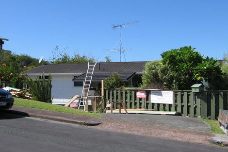 Photo of property in 2 Dunraven Place, Torbay, Auckland, 0630
