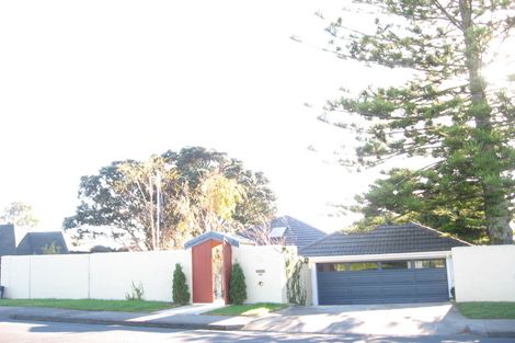 Photo of property in 33a Bleakhouse Road, Howick, Auckland, 2014