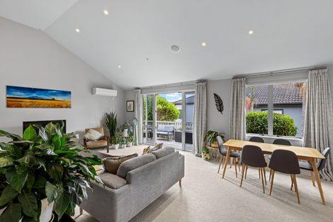 Photo of property in 12 Jelas Road, Red Beach, 0932