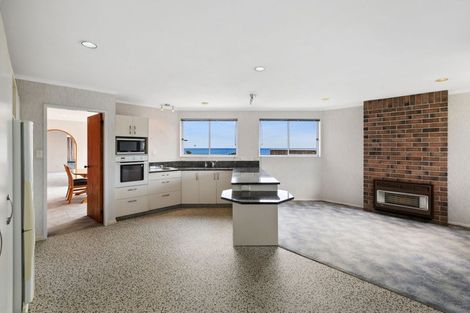 Photo of property in 5 Nobs Line, Strandon, New Plymouth, 4312