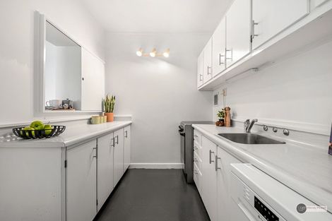 Photo of property in Hobson Court Flats, 47/70u Hobson Street, Thorndon, Wellington, 6011