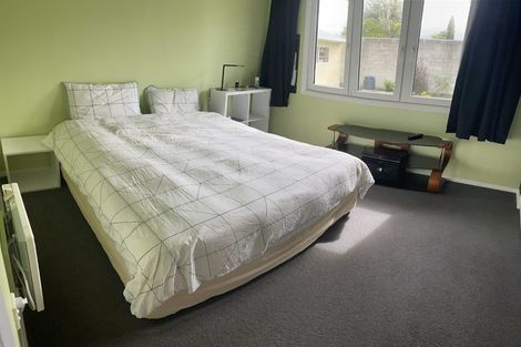 Photo of property in 31a Norton Park Avenue, Fairfield, Lower Hutt, 5011