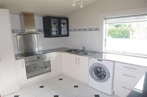 Photo of property in 19 Colin Grove, Hutt Central, Lower Hutt, 5010