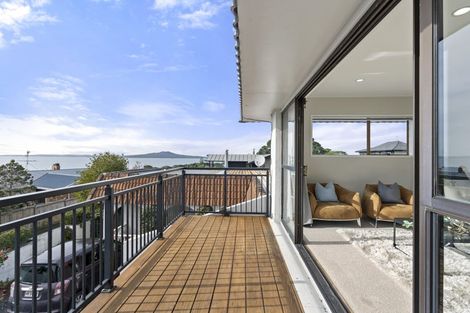 Photo of property in 1/95 Aberdeen Road, Castor Bay, Auckland, 0620