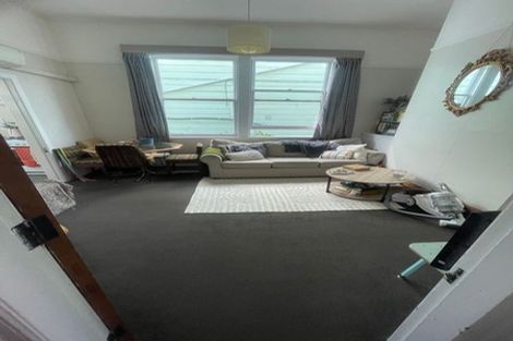 Photo of property in 24a Waripori Street, Berhampore, Wellington, 6023