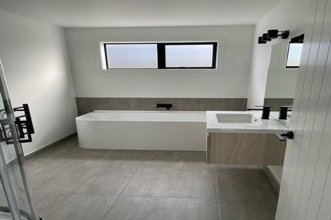 Photo of property in 69 Shepherd Road, Jacks Point, Queenstown, 9371