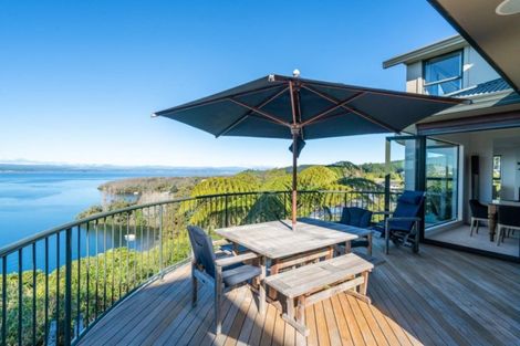 Photo of property in 71 Wakeman Road, Acacia Bay, Taupo, 3330