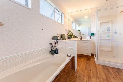 Photo of property in 12b Kohutuhutu Road, Raumati Beach, Paraparaumu, 5032