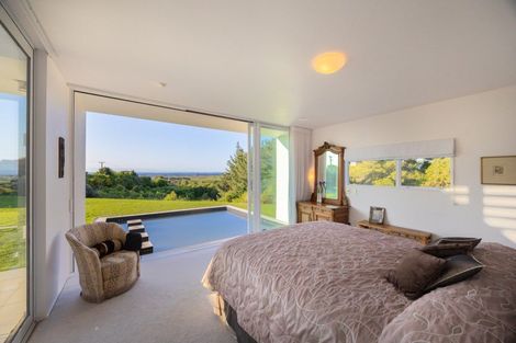 Photo of property in 107 Ngahere Park Road, Turitea, Palmerston North, 4472