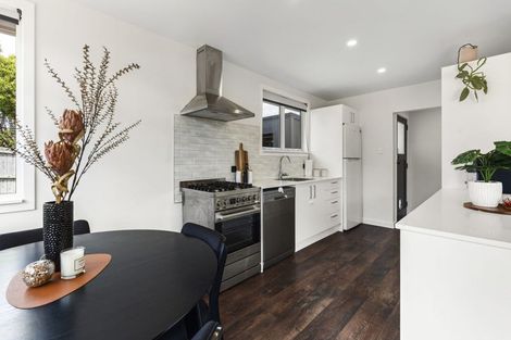 Photo of property in 63 Woodleigh Street, Frankleigh Park, New Plymouth, 4310