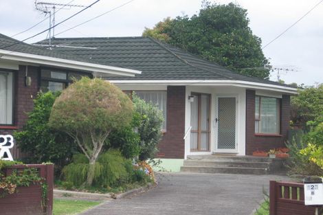 Photo of property in 1/123 Chivalry Road, Glenfield, Auckland, 0629