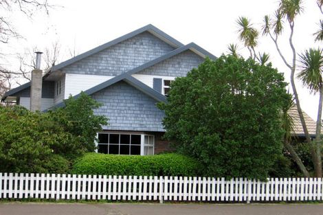Photo of property in 9 Ranara Court, West End, Palmerston North, 4410