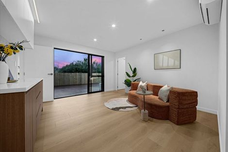 Photo of property in 26b Henriette Place, Totara Park, Auckland, 2576