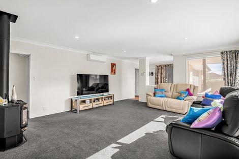 Photo of property in 11 Mistral Road, Northwood, Christchurch, 8051