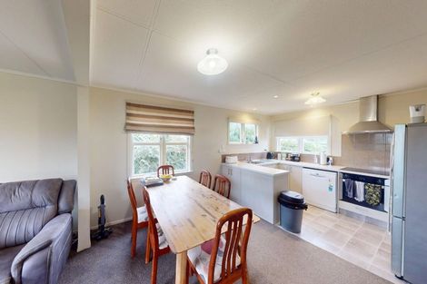 Photo of property in 2 Balmoral Crescent, Springvale, Whanganui, 4501