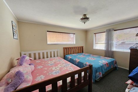 Photo of property in 60 Leeward Drive, Whitby, Porirua, 5024