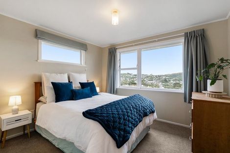 Photo of property in 19 Jane Grove, Paparangi, Wellington, 6037