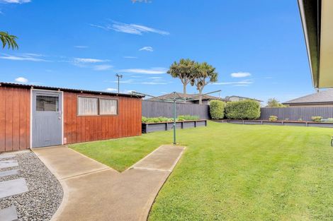 Photo of property in 21 Catchpole Place, Woodend, 7610
