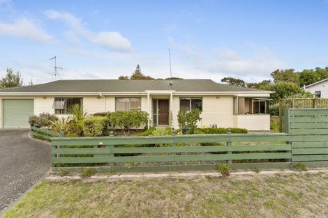 Photo of property in 41 Koromiko Street, Otaki Beach, Otaki, 5512