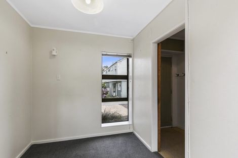 Photo of property in 22/4u Dr Taylor Terrace, Johnsonville, Wellington, 6037