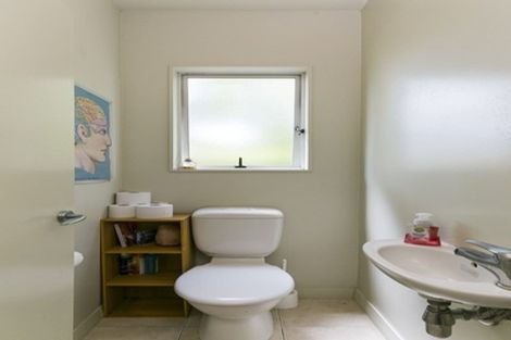 Photo of property in 19a Regent Street, Newtown, Wellington, 6021