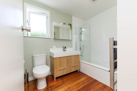 Photo of property in 18a Gilliam Street, New Lynn, Auckland, 0600