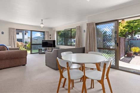 Photo of property in 2/230 Ngatai Road, Otumoetai, Tauranga, 3110