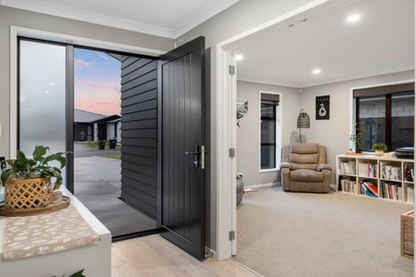 Photo of property in 59 Kahuparere Crescent, Pyes Pa, Tauranga, 3112