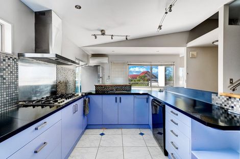 Photo of property in 5 Balmain Road, Birkenhead, Auckland, 0626