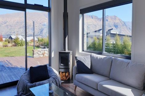 Photo of property in 6 Clutha Place, Wanaka, 9305