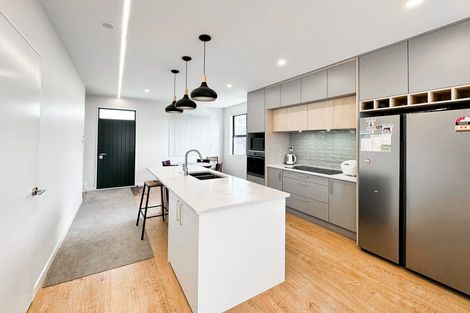 Photo of property in 22 Heketara Way, Massey, Auckland, 0614