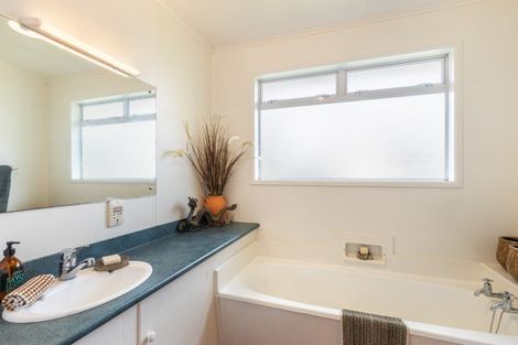 Photo of property in 1276 Egmont Road, Egmont Village, New Plymouth, 4372