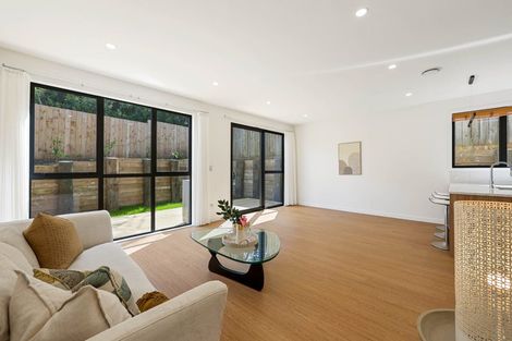 Photo of property in 13e King Richard Place, Browns Bay, Auckland, 0630