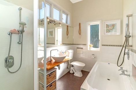 Photo of property in 34 Ormond Road, Whataupoko, Gisborne, 4010