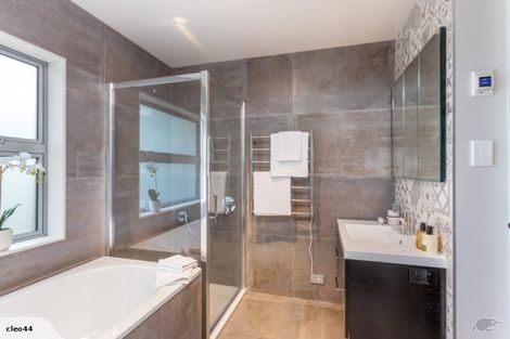 Photo of property in 58a Lemnos Place, Titirangi, Auckland, 0604