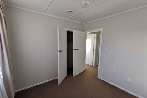 Photo of property in 68 Mark Avenue, Paparangi, Wellington, 6037