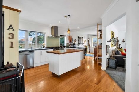 Photo of property in 16 Tregarth Street, Saint Johns Hill, Whanganui, 4501