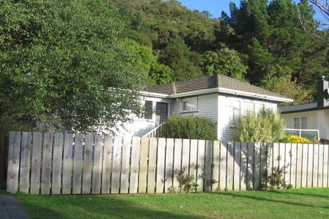 Photo of property in 78 Hine Road, Wainuiomata, Lower Hutt, 5014