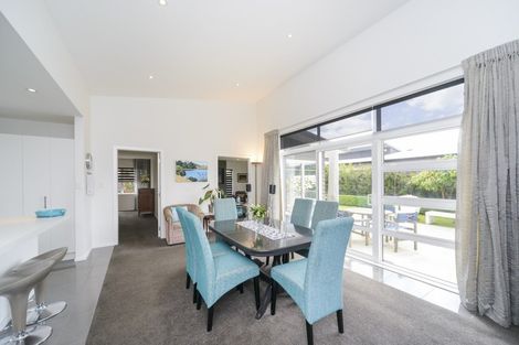 Photo of property in 3 Levi Place, Kelvin Grove, Palmerston North, 4414