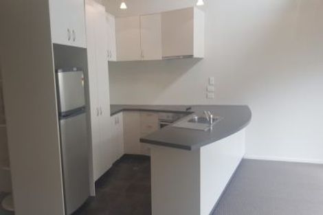 Photo of property in 189u3 Ohiro Road, Brooklyn, Wellington, 6021