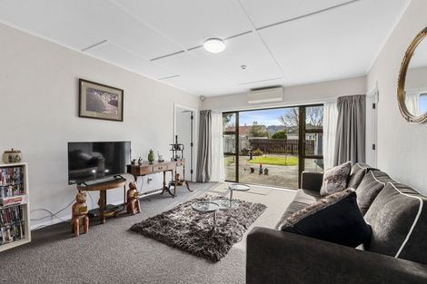 Photo of property in 17 Hewer Crescent, Naenae, Lower Hutt, 5011