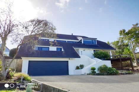 Photo of property in 10 Forsythe Place, Massey, Auckland, 0614
