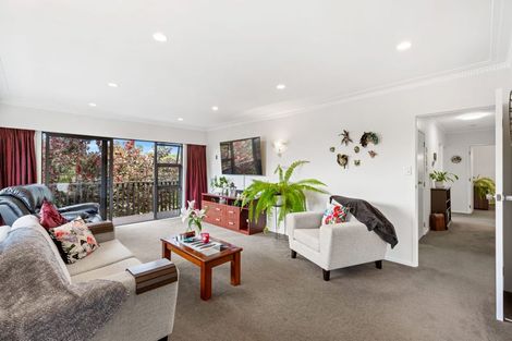 Photo of property in 16 Nui Mana Place, Te Atatu South, Auckland, 0610